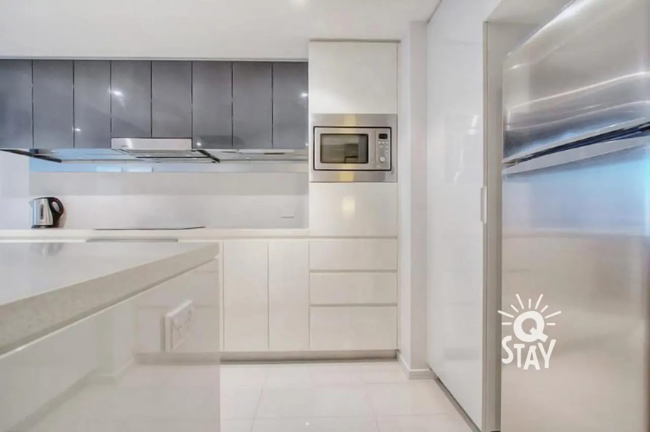 H'Residences - 2 Bedroom Ocean View Apartment In The Center Of Surfers Paradise Gold Coast 0*,  Australia